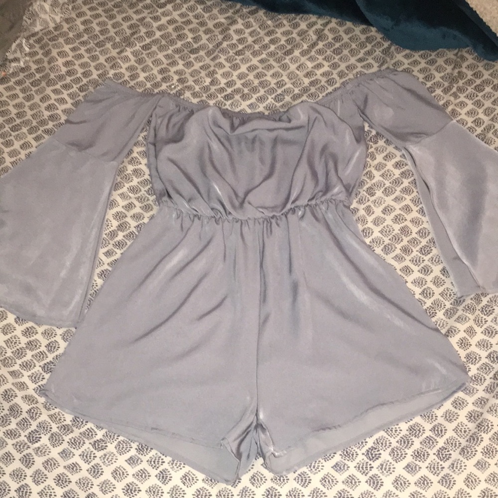 💙Dusty Blue Satin Romper 💙